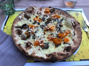 pizza vegan zucca e funghi  at Uva e Menta - Maybe closed in Trento
