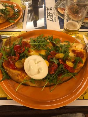 Calzo pizza fitness  at Uva e Menta - Maybe closed in Trento