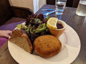 Gebackener Camembert at Tisch in Vienna