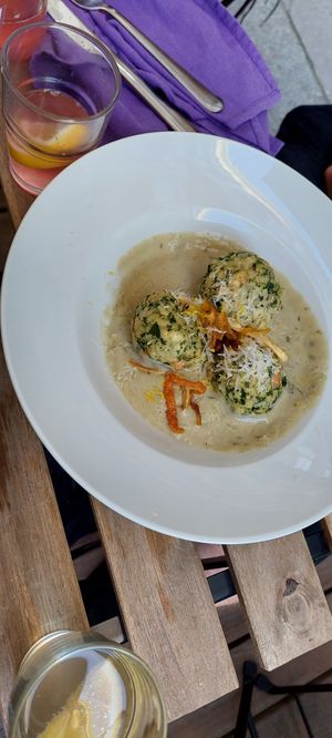 Spinatknödel in "Gorgonzola"sauce at Tisch in Vienna