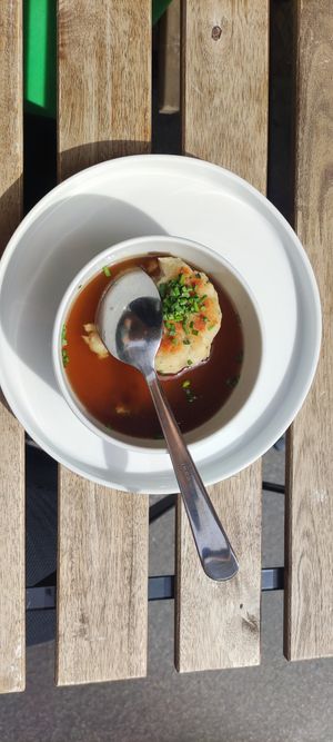Kaspressknödelsuppe at Tisch in Vienna