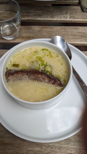 Asparagus cream soup at Tisch in Vienna