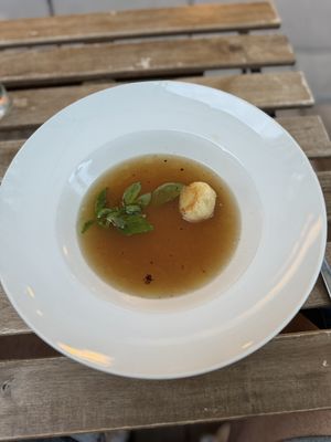 Konsommee mit Tomatenknödel  at Tisch in Vienna