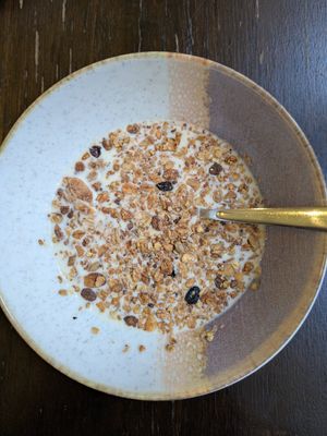 Granola at Tisch in Vienna