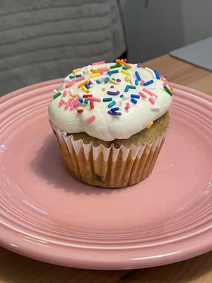 Funfetti cupcake, excellent flavor, moist and the frosting was perfect   at Sugar Babe Bakery in Pullman