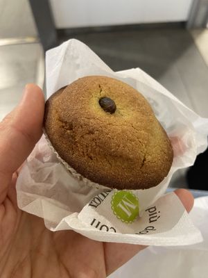 Pasticciotto al pistacchio  at Martinucci Laboratory in Rome