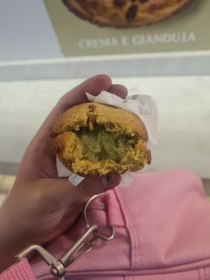 Pasticciottino vegano al pistacchio at Martinucci Laboratory in Rome