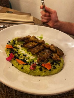 main course: seitan on a peam puree at ORA in Florence