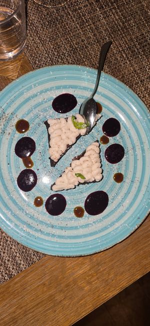 torta con crema di cocco e lime at ORA in Florence