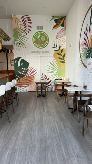 Adentro  at Earthy Picks in Orlando