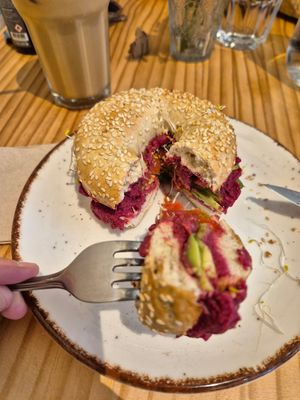 Vegan beetroot bagle at Coco House in Madrid