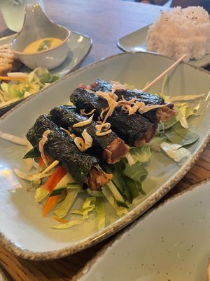 Tofu in Betelblättern  at House of Vegan 182 in Berlin