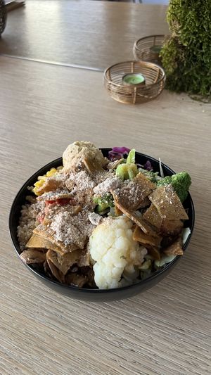 Make your own salad  at Food Garden in Zagreb