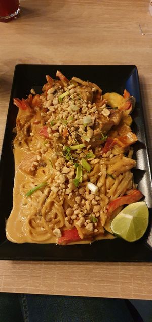 Wok satay sauce with peanuts and tempeh at Food Garden in Zagreb