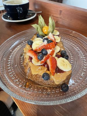 Peanut butter and jam  at Värav Coffee and Toast in Tallinn