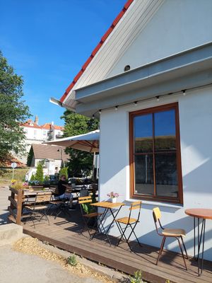 Outside at Värav Coffee and Toast in Tallinn