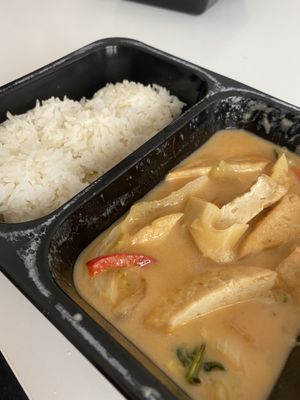 Tofu curry  at Huy Vege in Bratislava