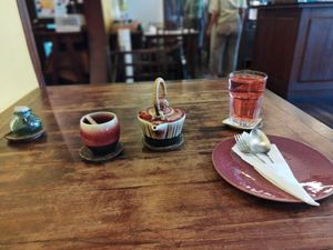 Peppermint tea and flavoured water at Anotai in Bangkok