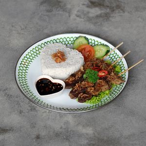 Maranggi Satay: marinated Sundanese-style satay served with sweet soy sauce with your choice of white or red rice at Warung Dua Hati in Canggu