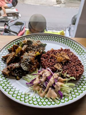 Teriyaki Tempeh and Brocolli Stir Fry at Warung Dua Hati in Canggu