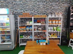 Lil shop n drinks at Krua P S - ครัวพี่เอส in Chumphon