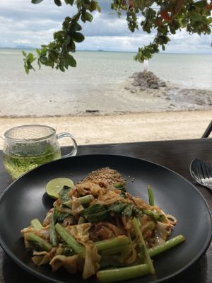 Pad thai  at The Shell Lounge in Koh Phangan