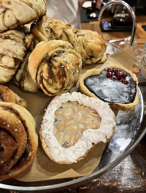 Тарталетки с арахисом, шоколадом и разные булочки  at Coffee Place in Tbilisi