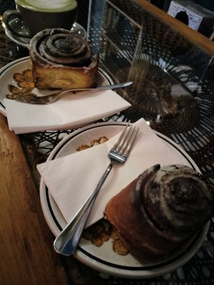 Cinnamon rolls 😍 at Coffee Place in Tbilisi