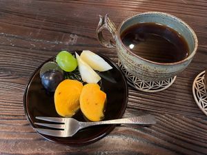 vegan breakfast part 2: coffee and fruit at Yuzaka - Natural & Sustainable Inn in Kazuno