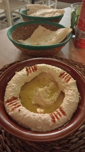 Hommus. at Hommus Como in Como