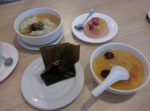 WS03: Dumpling Soup - RM6.20; ST2: Fresh Fruit Konjac Jelly (part of set, +RM4.90), SD09: Otak-Otak - RM3.50, ST1: Cantonese Sweet Soup of the Day (part of set, +RM4.90): All really good and worth it! at The Leaf 绿叶坊 - Georgetown in Penang