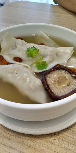3/2/2018 Dumpling soup - RM6.20 at The Leaf 绿叶坊 - Georgetown in Penang
