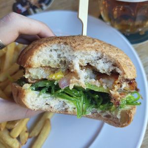 Vegan burger at NãPLAVKA in Hradec Kralove