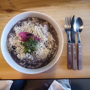 Vegan breakfast option at Changos Veganos in Mexico City