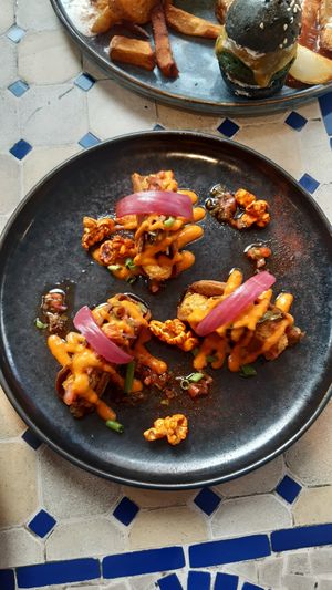 Trio of popcorn mini tacos at Totem & Tempo Restaurant Bar Tapas in Lyon