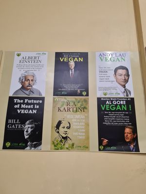 Famous people at Vegetarian Long Life in Tangerang