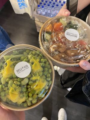 pea, edamame and kale bowl; vegan poke  at Deli&Cia - OPO in Porto
