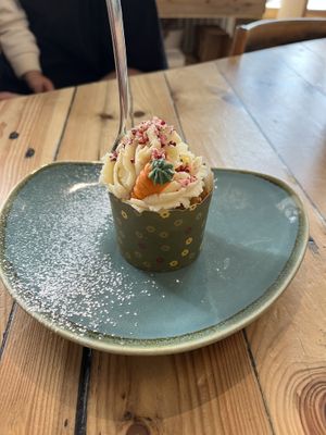 Karotten Cupcake 🥕   at togather in Munich
