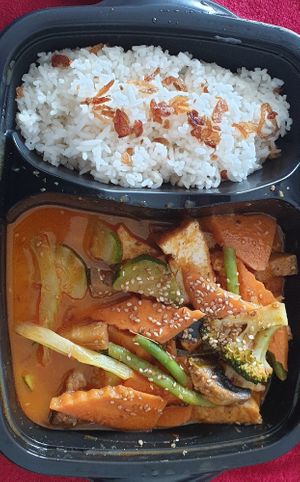 Rotes Curry at Veganam in Kiel