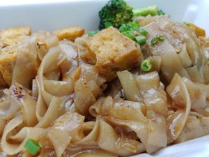 Tofu Pad See Ew at The Old Siam in Jacksonville