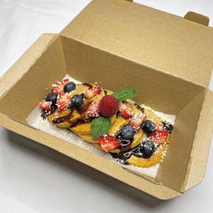 Packed with plenty of goodess!! Nut butter of your choice (almond, hazelnut, cashew or peanut.) Super seeds of your choice (chia, pumpkin, golden flax, goji berries.) w/ toppings at Veganmami - Cloud Kitchen in Manchester