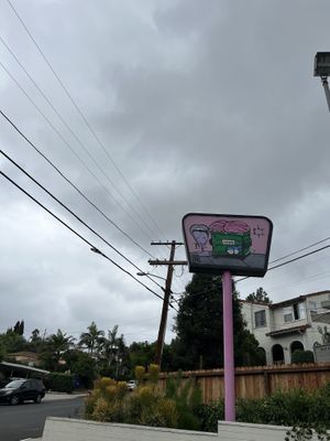 More signage  at Hot Tongue Pizza in Los Angeles