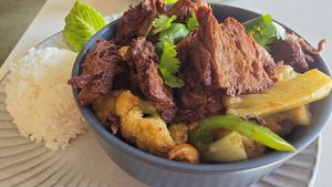 Cauliflower with Mock Duck at What De Health Thai in San Diego