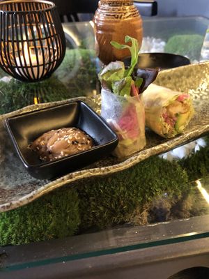 Vorspeise (Sommerrollen mit Erdnusssauce)  at Secret Garden in Munich