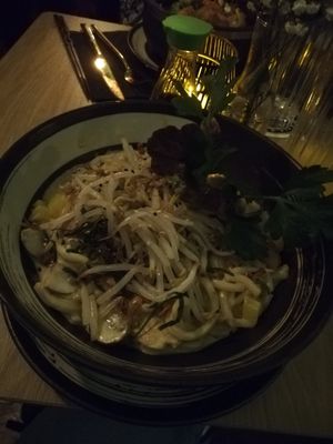 Udonnudeln mit Champignons und Trüffel-Sahne-Sauce at Secret Garden in Munich