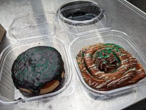 Irish cream doughnut and cinnamon roll at Veggie Galaxy in Cambridge