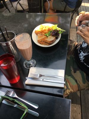  at Veggie Galaxy in Cambridge