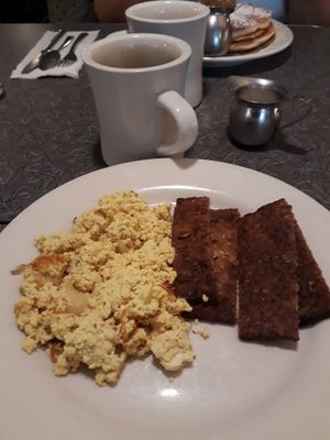 Tofu scrumbled egg with tempeh bacon at Veggie Galaxy in Cambridge