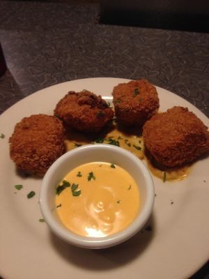 macaroni balls with dip at Veggie Galaxy in Cambridge