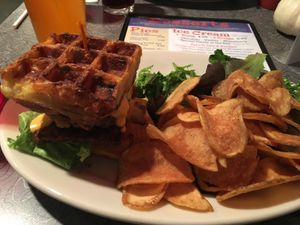 Mac n stack at Veggie Galaxy in Cambridge